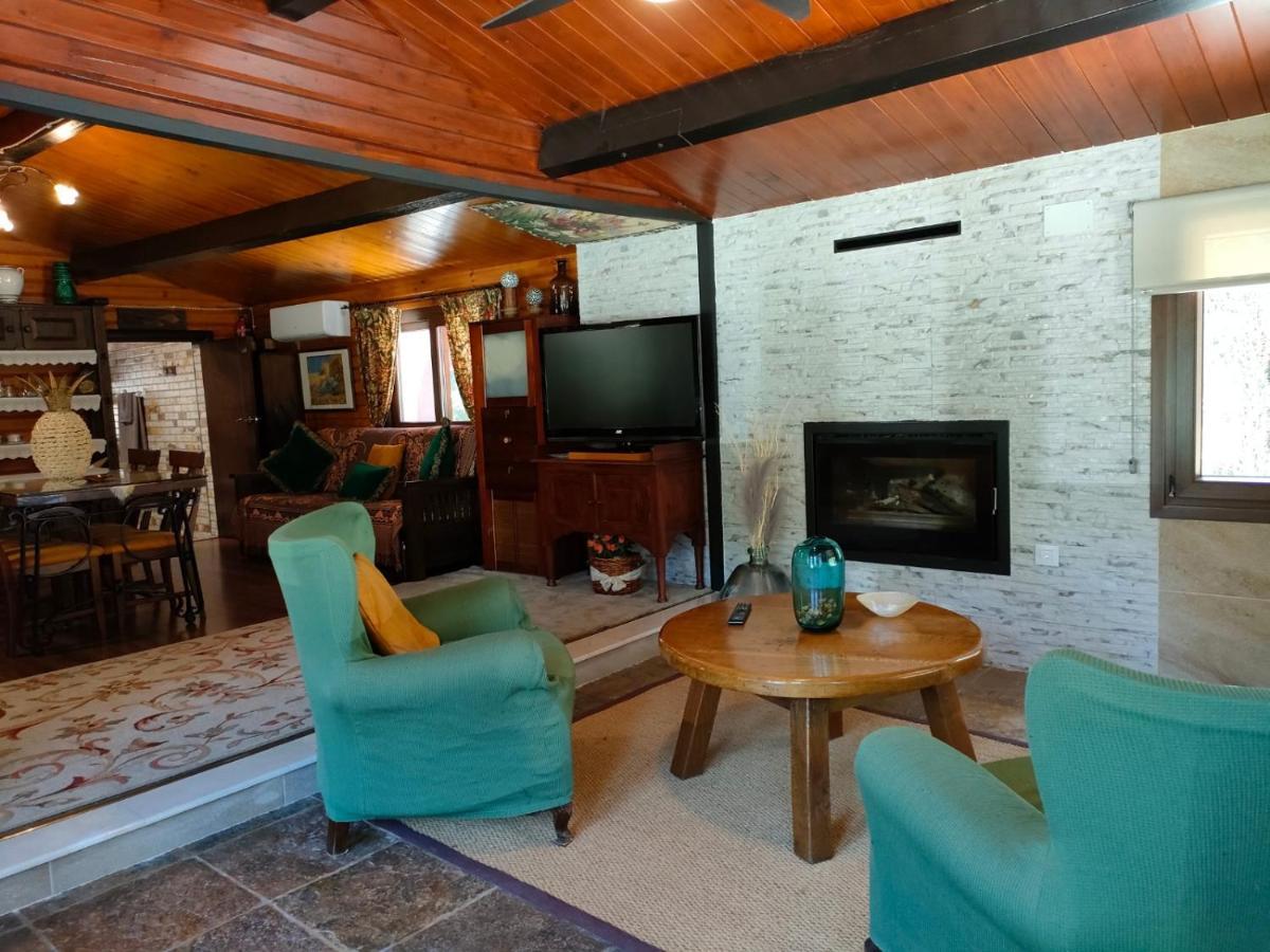 Chalet De Madera Junto Al Jaras Córdoba