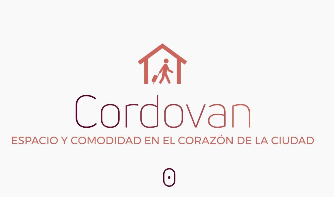 Horno24, Con Patio Andaluz, Tipico De Apartamento