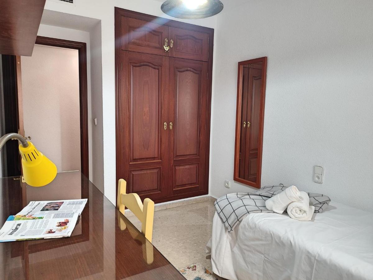 Centrico Jardines De Vallellano Apartment *