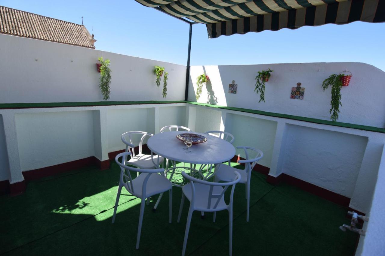 Atico Aguayos Con Parking Gratis Apartment *