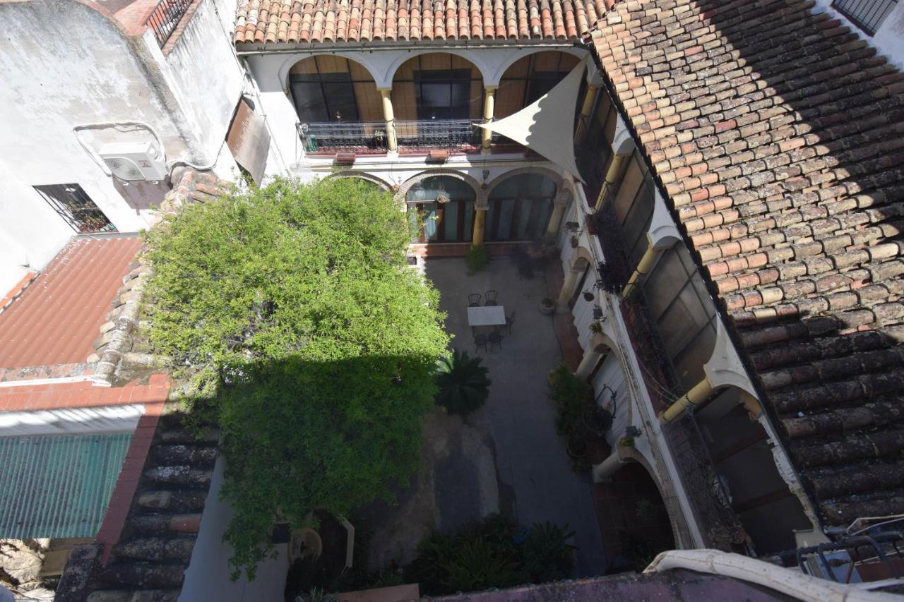 Atico Aguayos Con Parking Gratis Apartment
