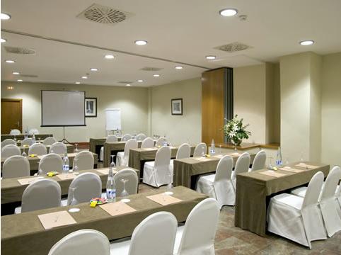Nh Califa Hotel