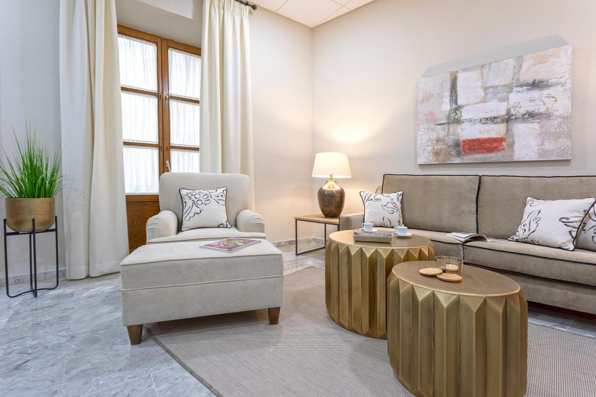 Genteel Plaza De Las Tendillas Ii Apartamento *
