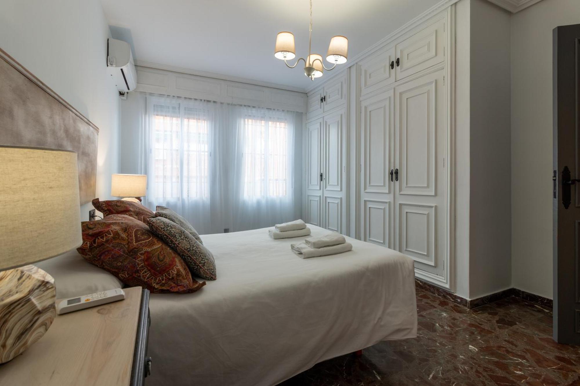 Apartamento ático Puente Parking Gratuito *
