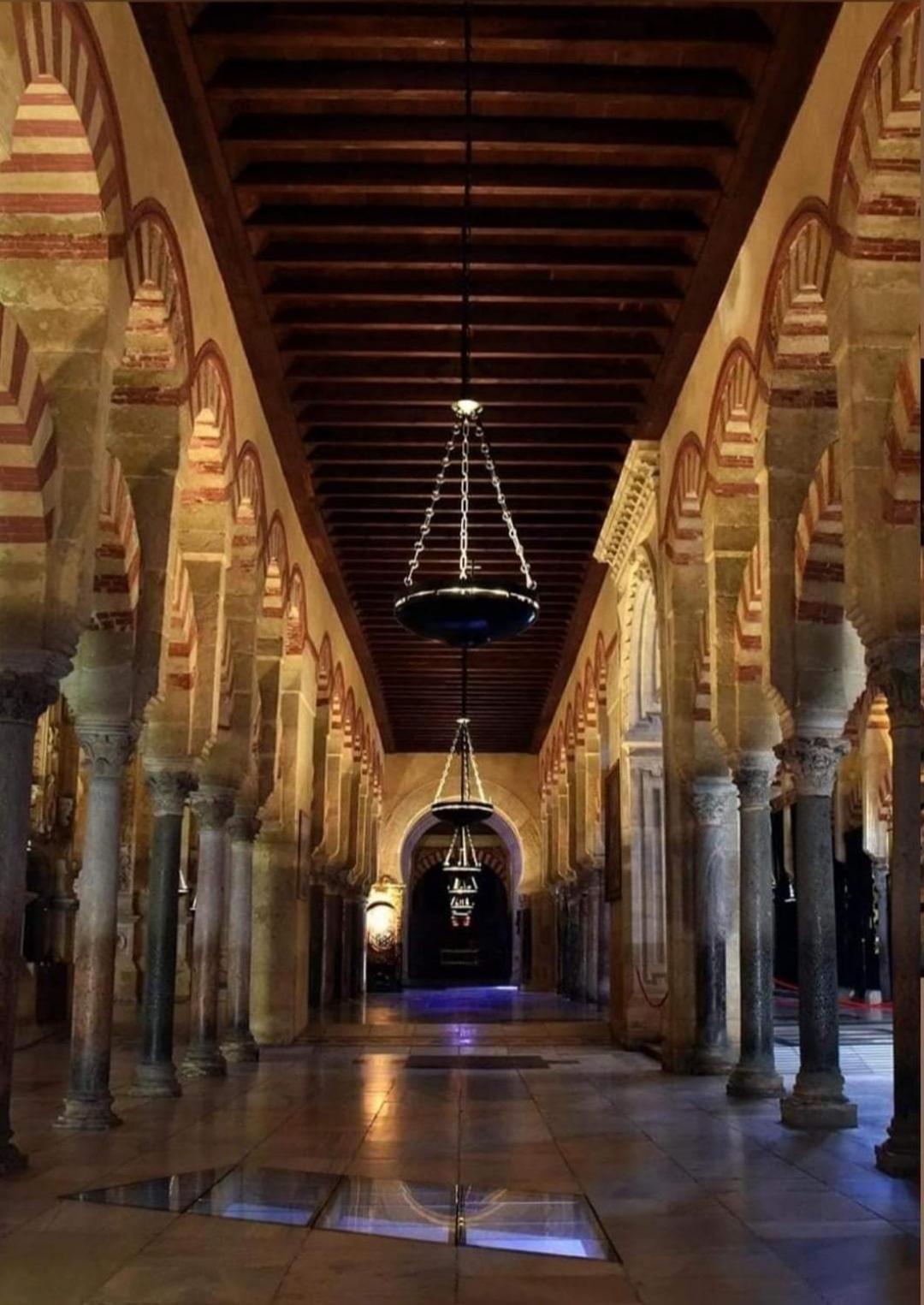 A 20 Metros De La Mezquita Catedral ,apartamentos Turistico Cespedes 5 Córdoba