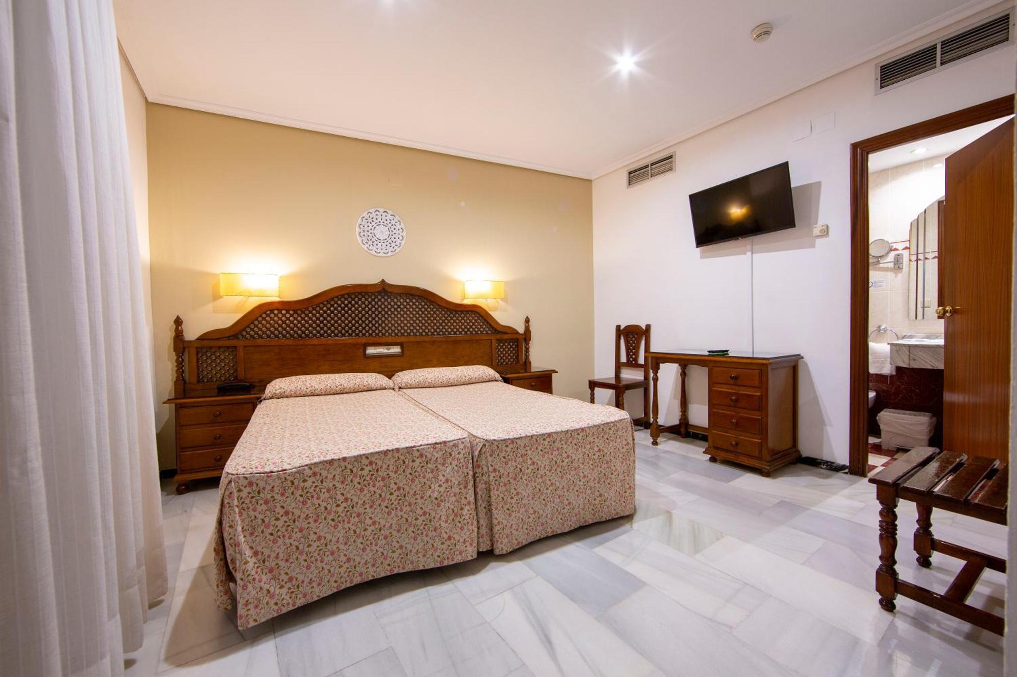 Omeyas Hotel 2*