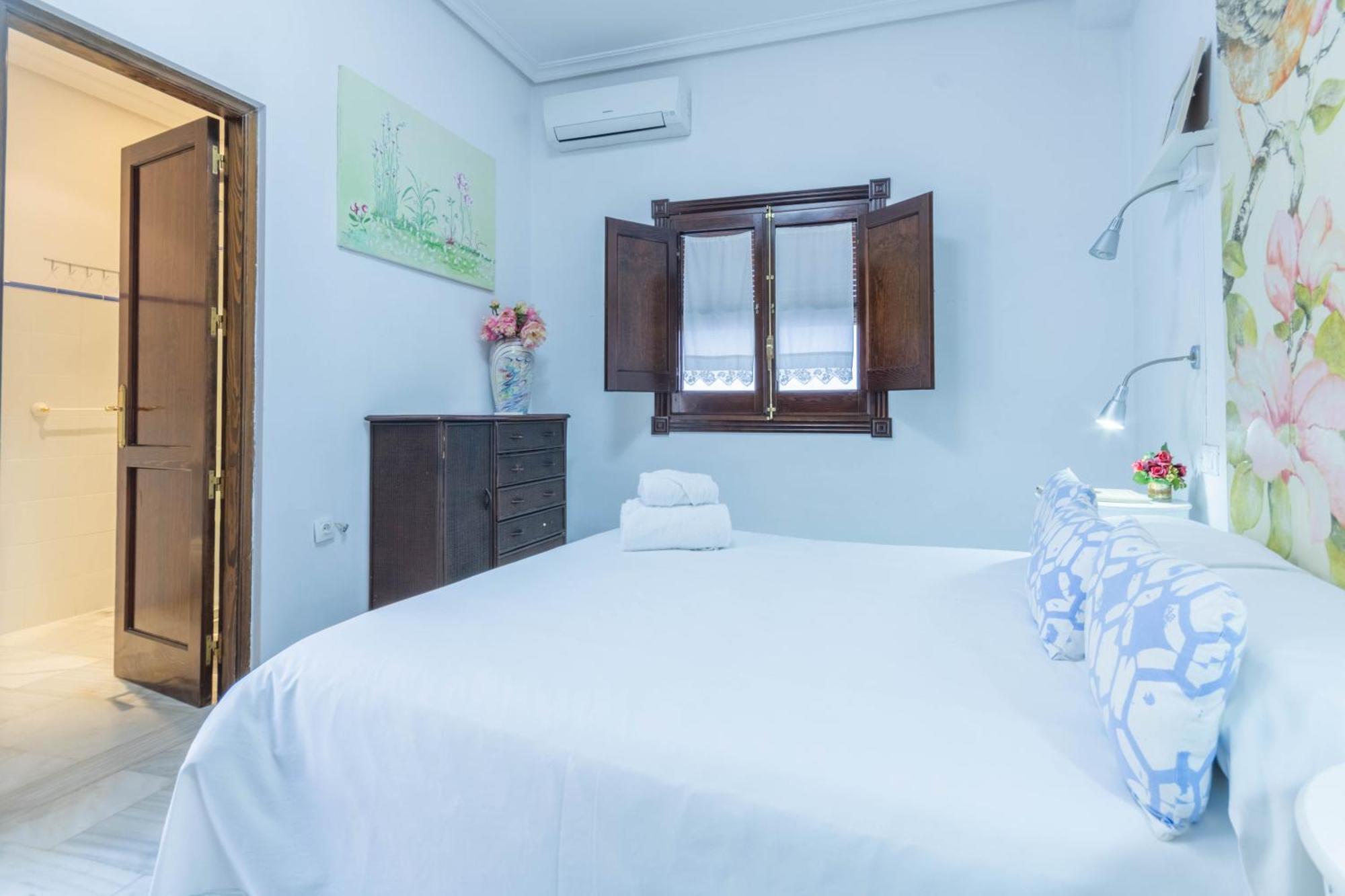 Mayflowers Hostal