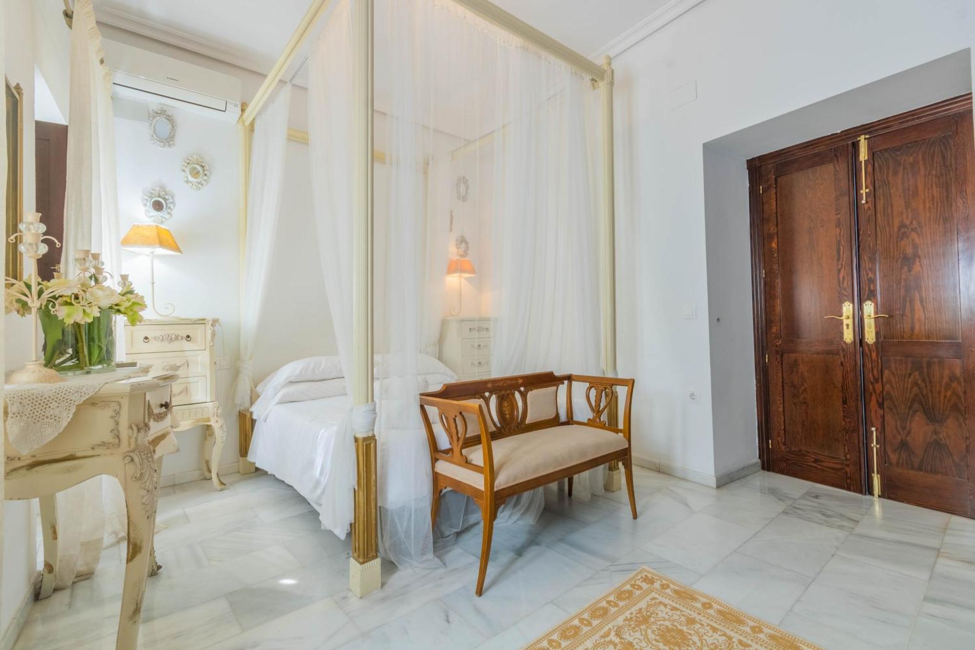 Mayflowers Hostal