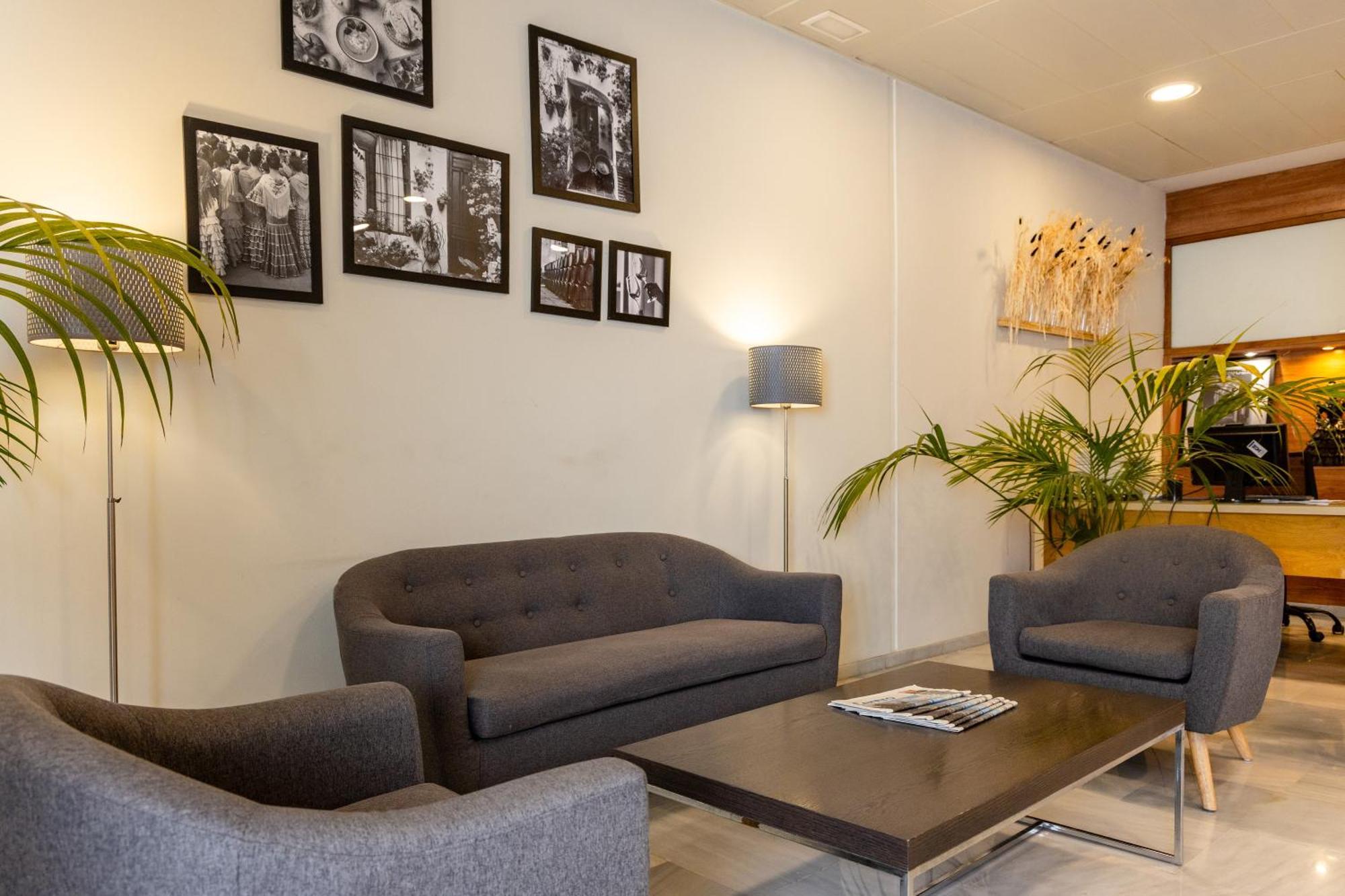 Hotel Serrano