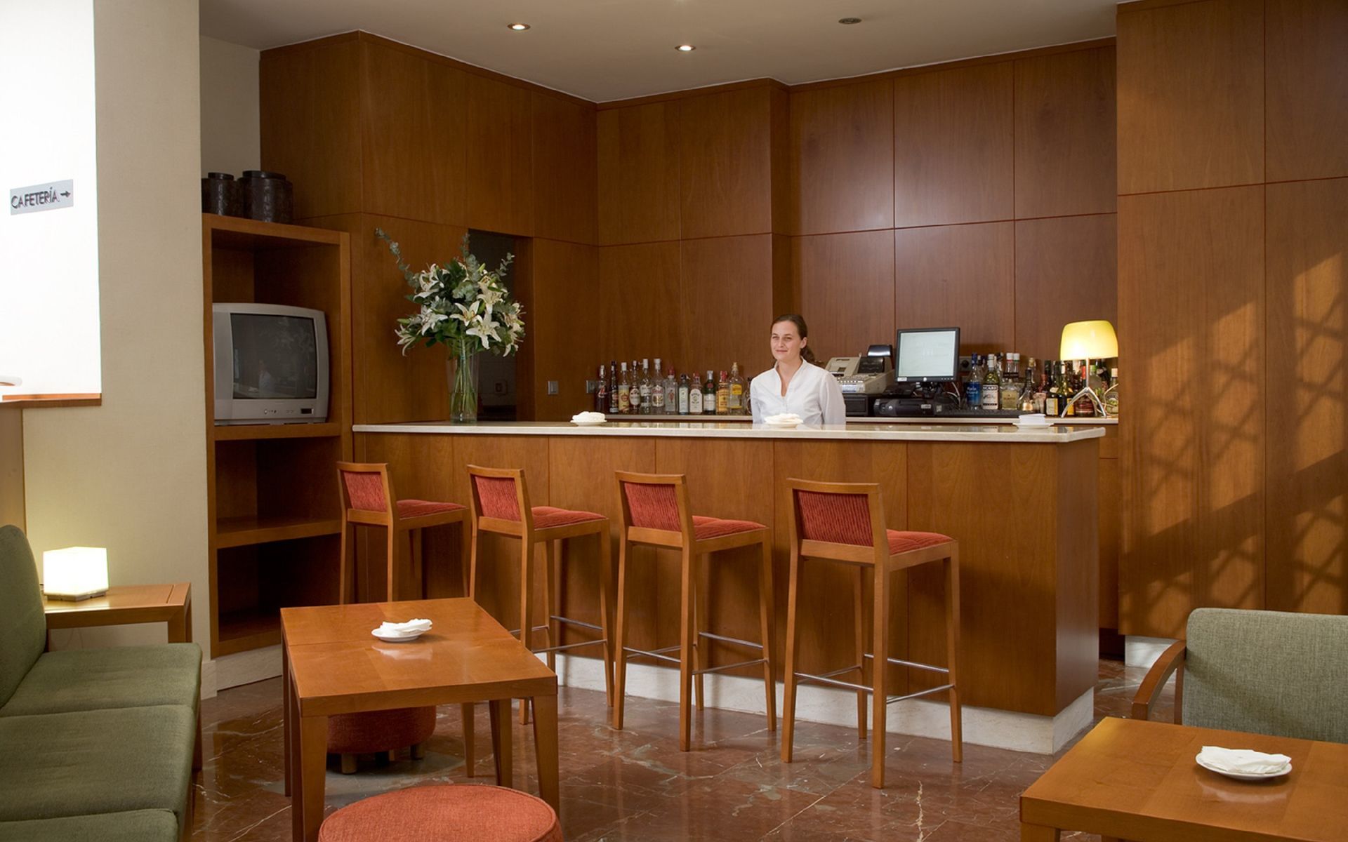 Hotel Nh Califa 4*