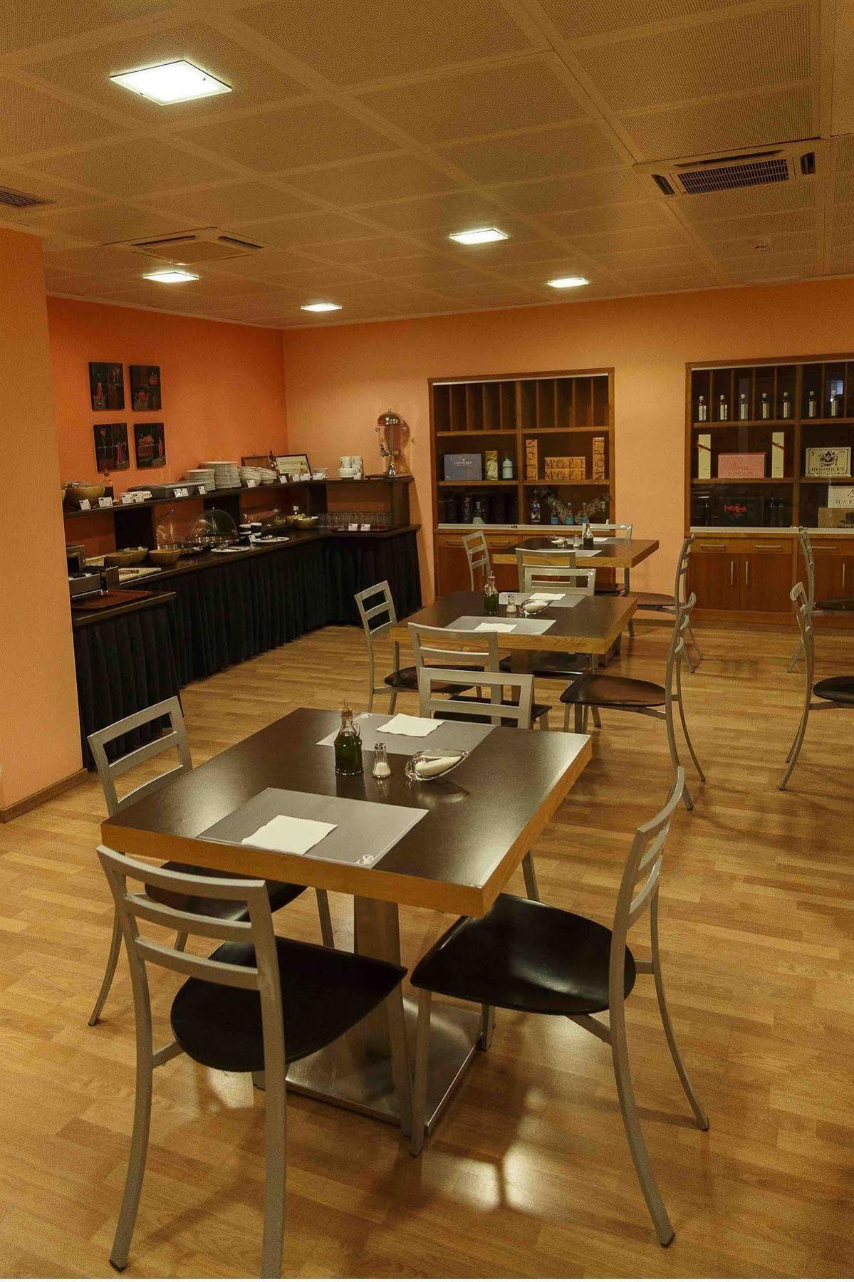 Hotel Serrano 2*