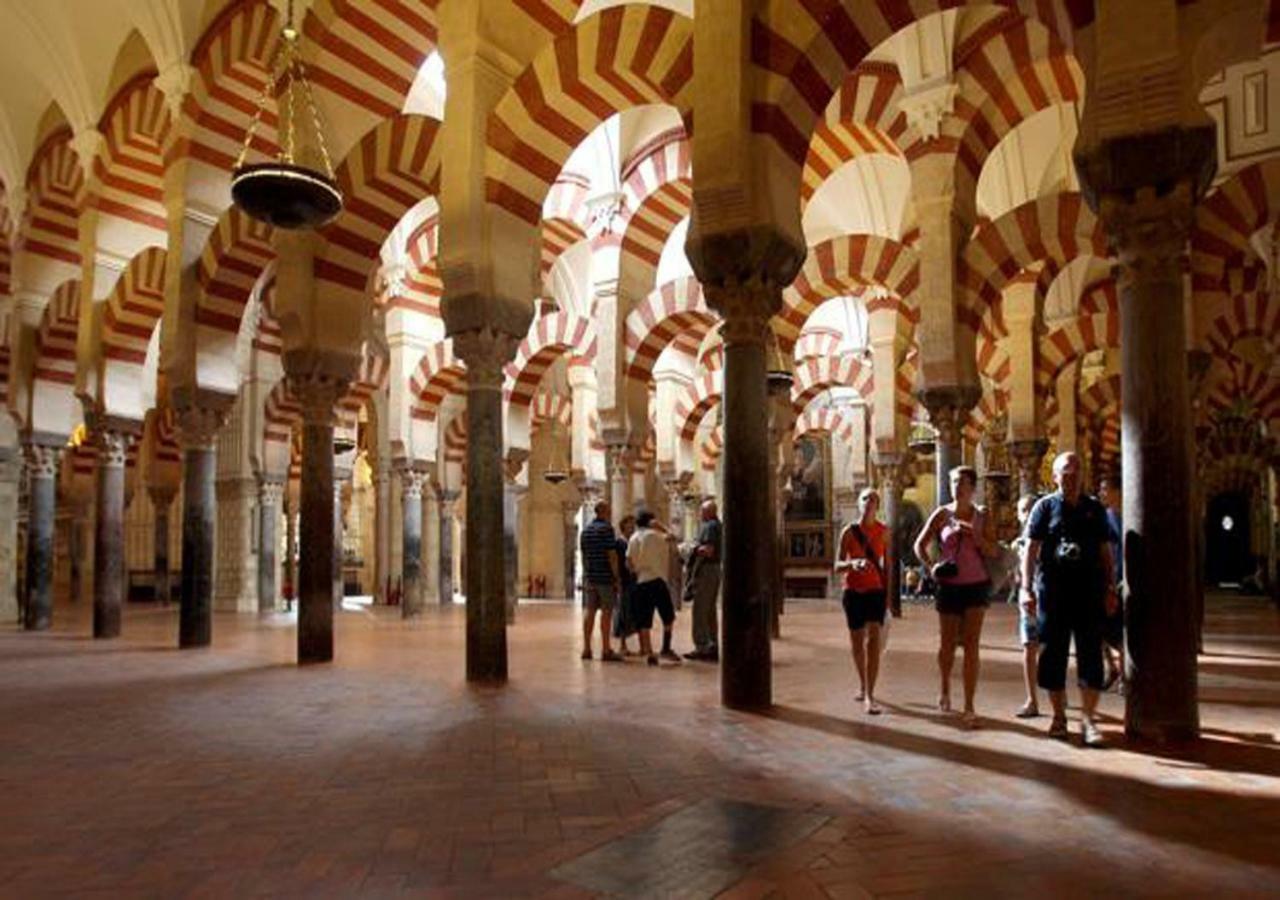 *new* Cerca De La Mezquita * Córdoba